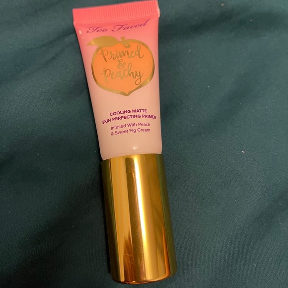 Too fased primed and peachy primer 20ml